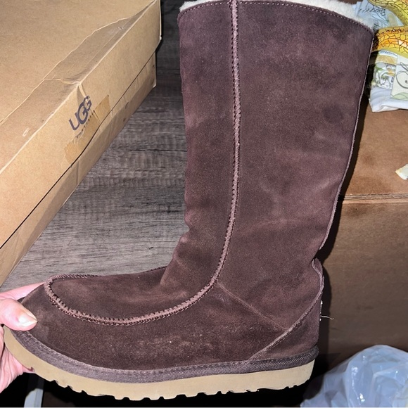 Ugg Dark Brown Boots - Picture 4 of 13